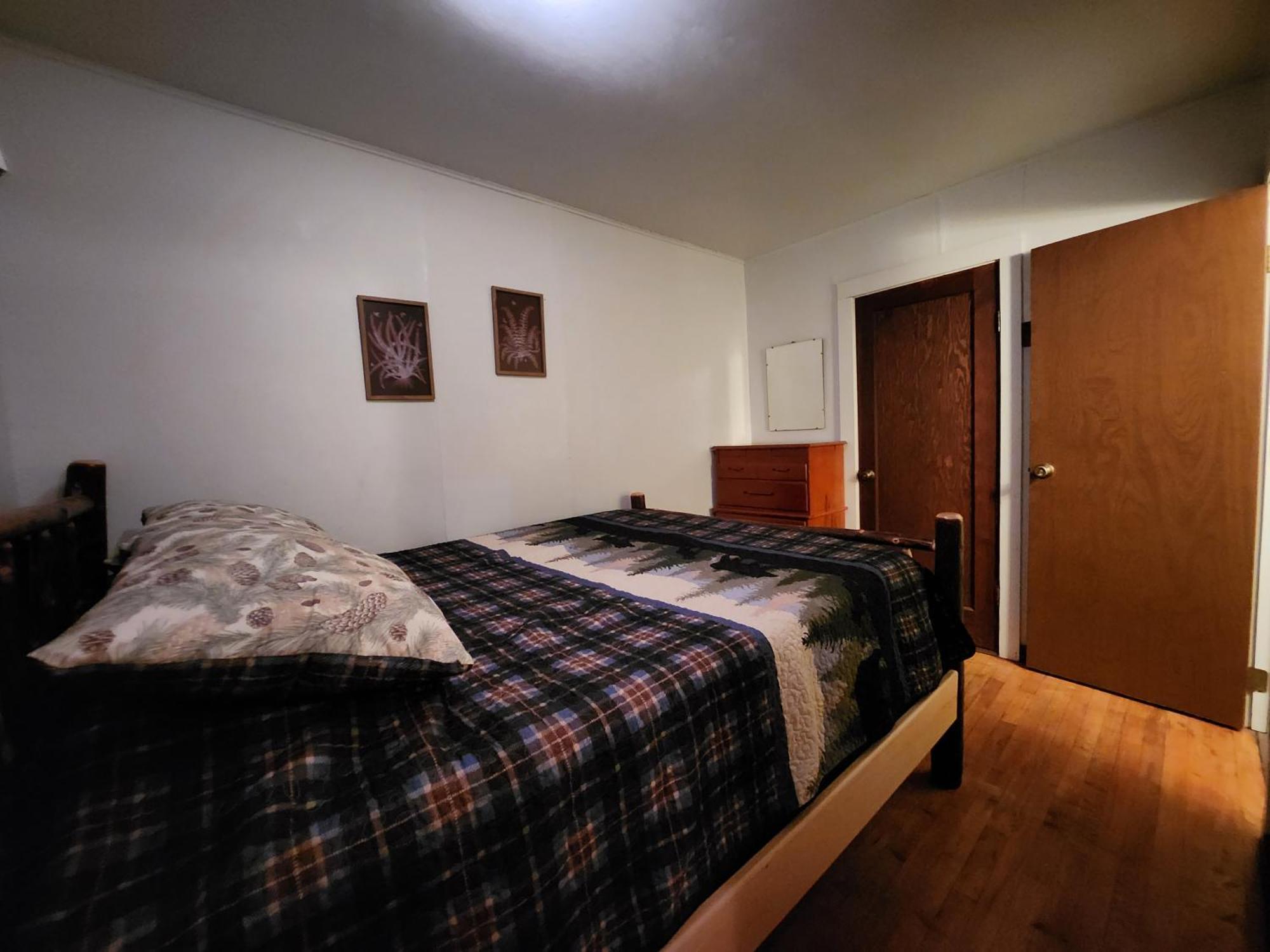 Moreno'S Adirondack Cabins 萨拉纳克莱克 外观 照片