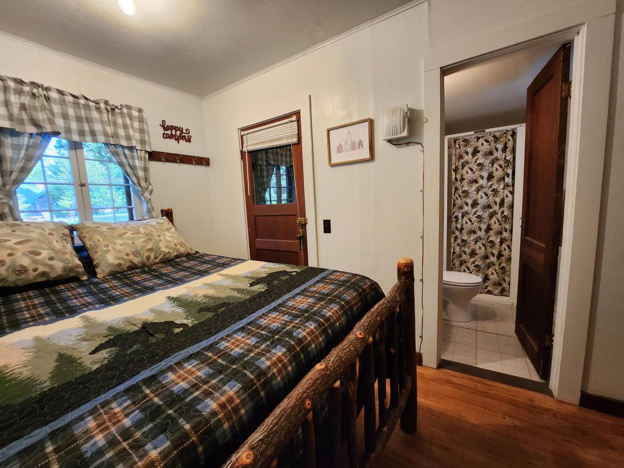 Moreno'S Adirondack Cabins 萨拉纳克莱克 外观 照片
