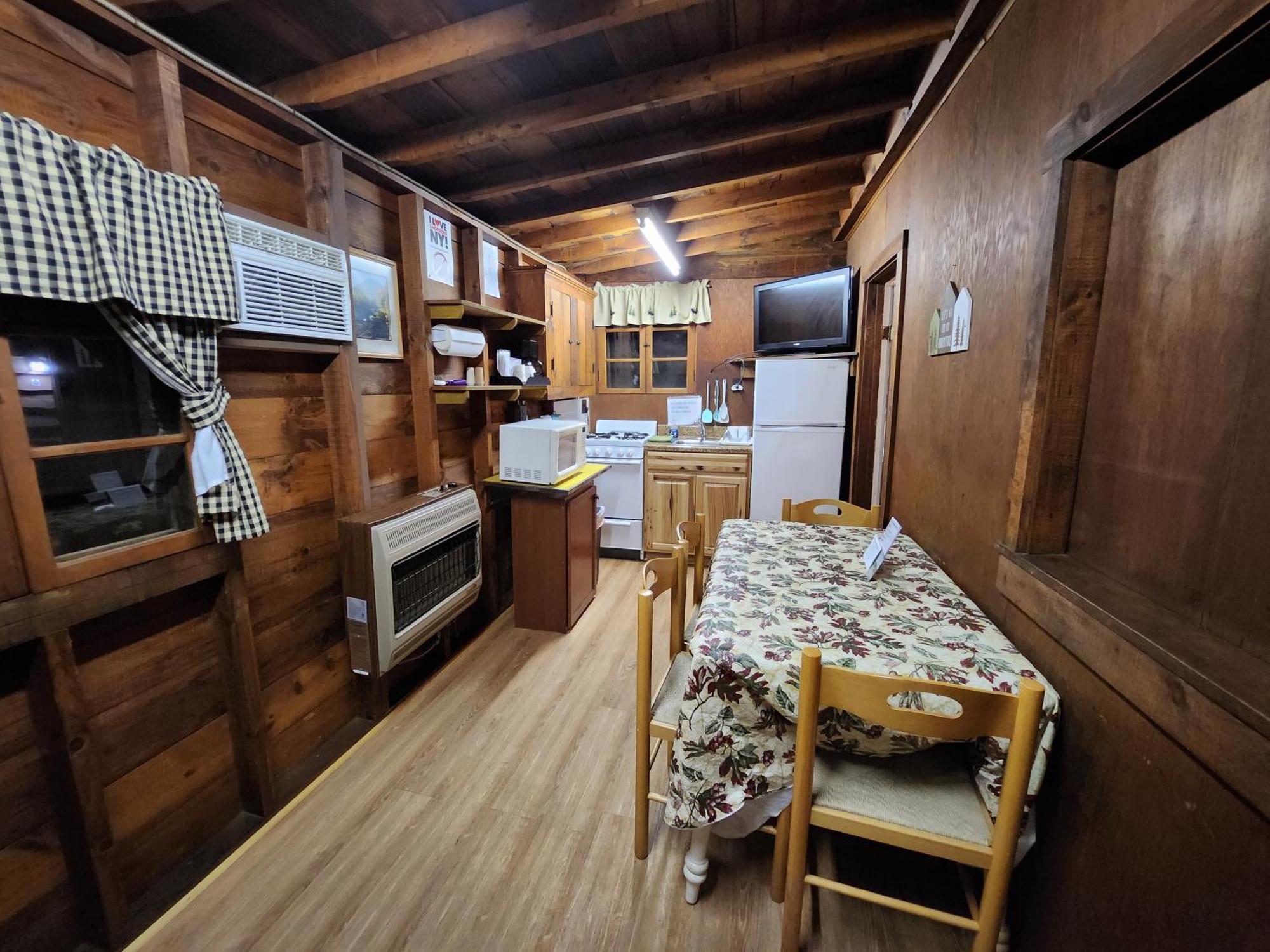 Moreno'S Adirondack Cabins 萨拉纳克莱克 外观 照片