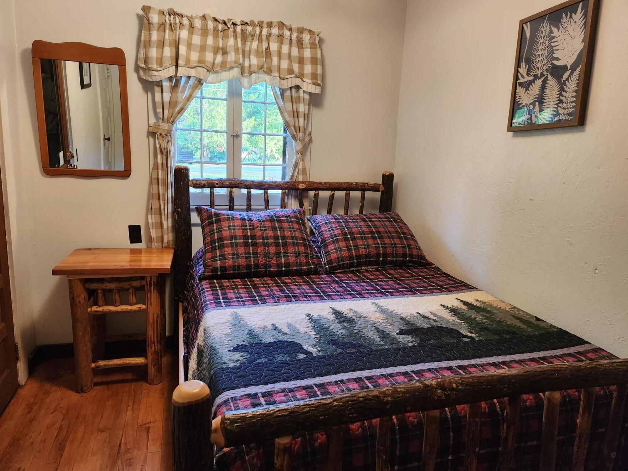 Moreno'S Adirondack Cabins 萨拉纳克莱克 外观 照片