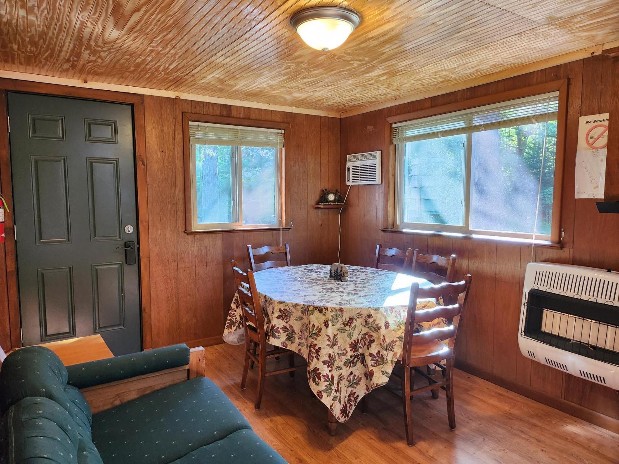 Moreno'S Adirondack Cabins 萨拉纳克莱克 外观 照片