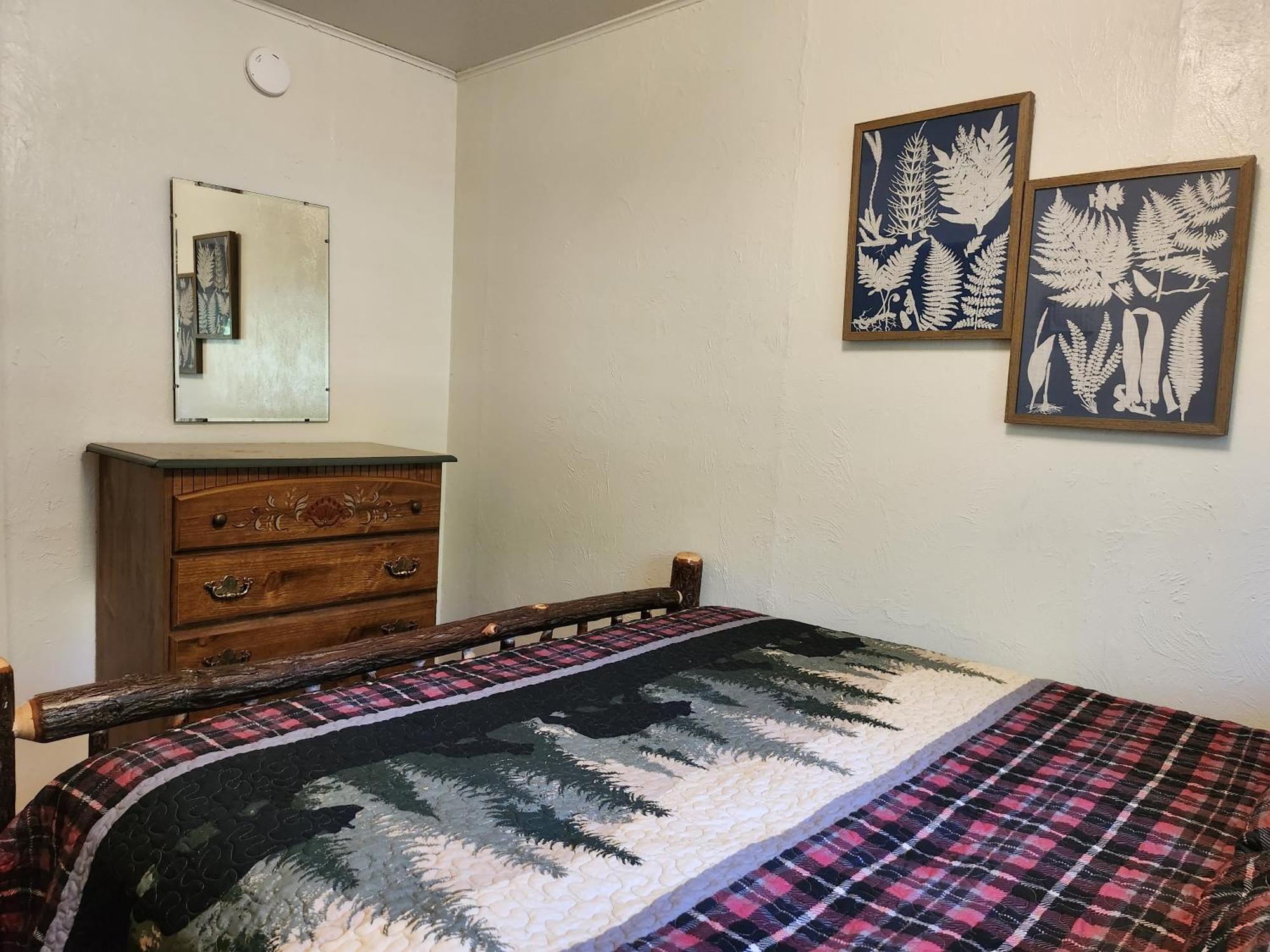 Moreno'S Adirondack Cabins 萨拉纳克莱克 外观 照片