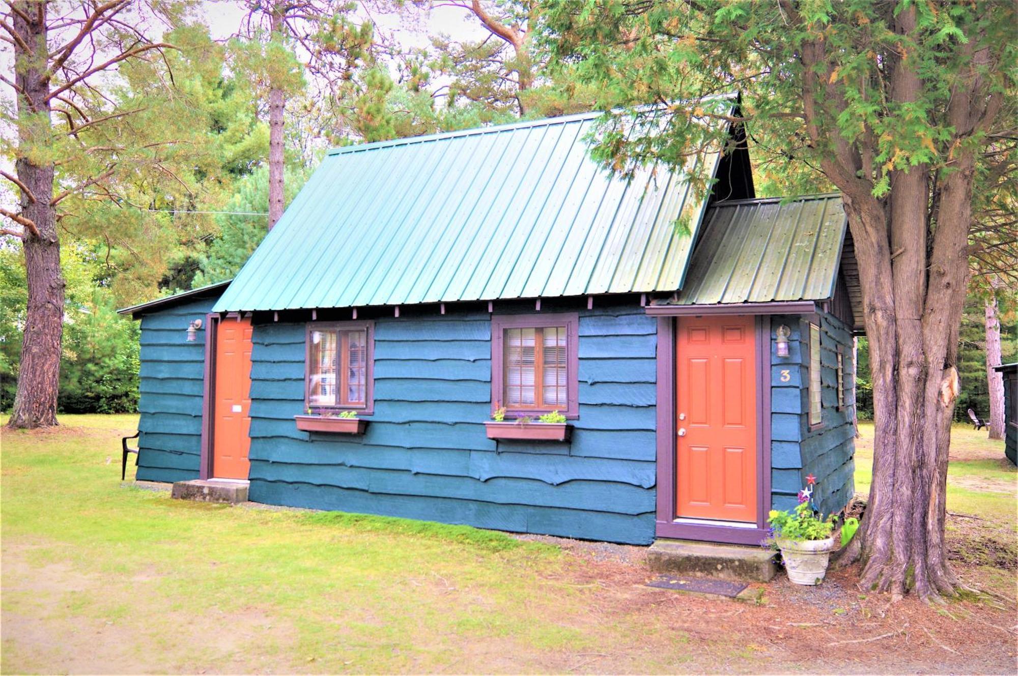 Moreno'S Adirondack Cabins 萨拉纳克莱克 外观 照片
